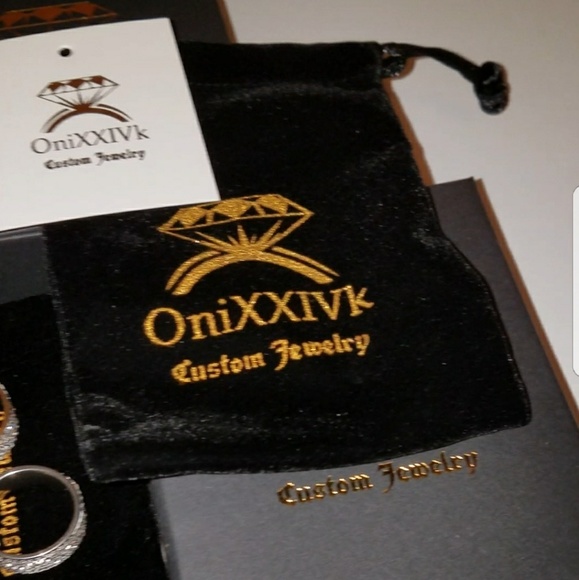 Iced Out Custom Unisex 8mm Band Rings - Picture 5 of 6